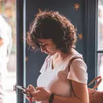 Il vero significato delle emoji più usate in chat