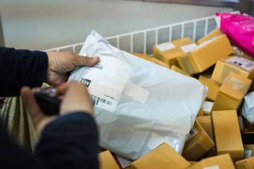 Cosa vuol dire in lavorazione presso il centro operativo postale?